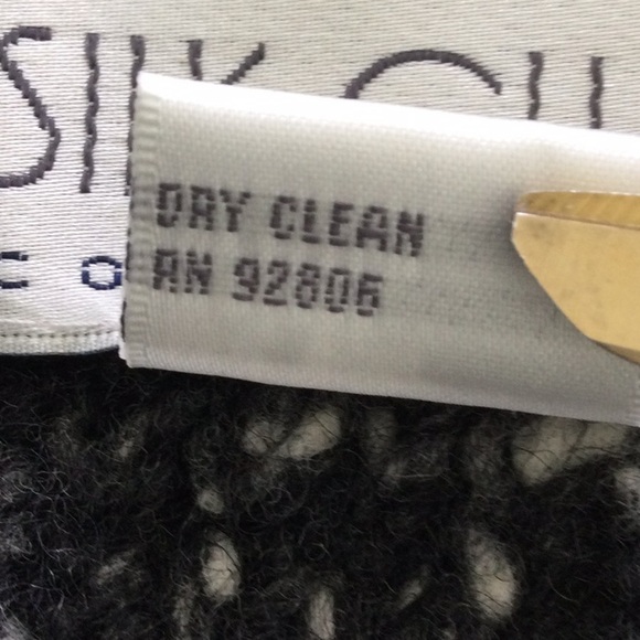 Women’s Silk Club Collection Jacket size S made of 100% wool.    #423 - Picture 5 of 8